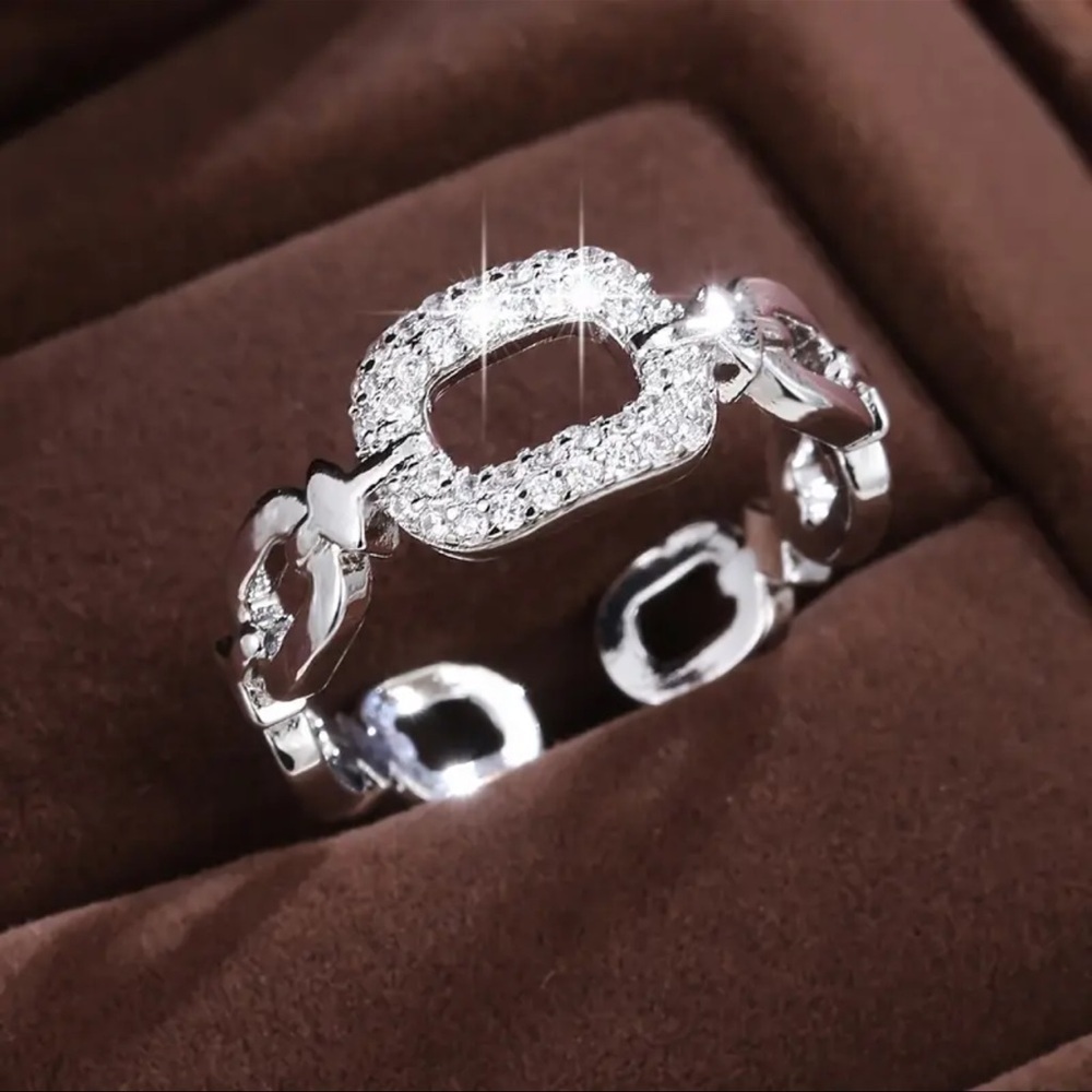 New Silver Tone Hollow Rhinestone Chain Link Hollow Adjustable Ring New